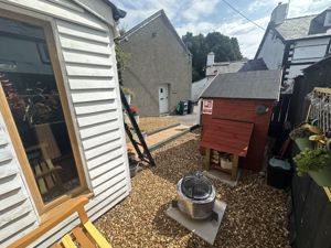 Photo 19- click for photo gallery